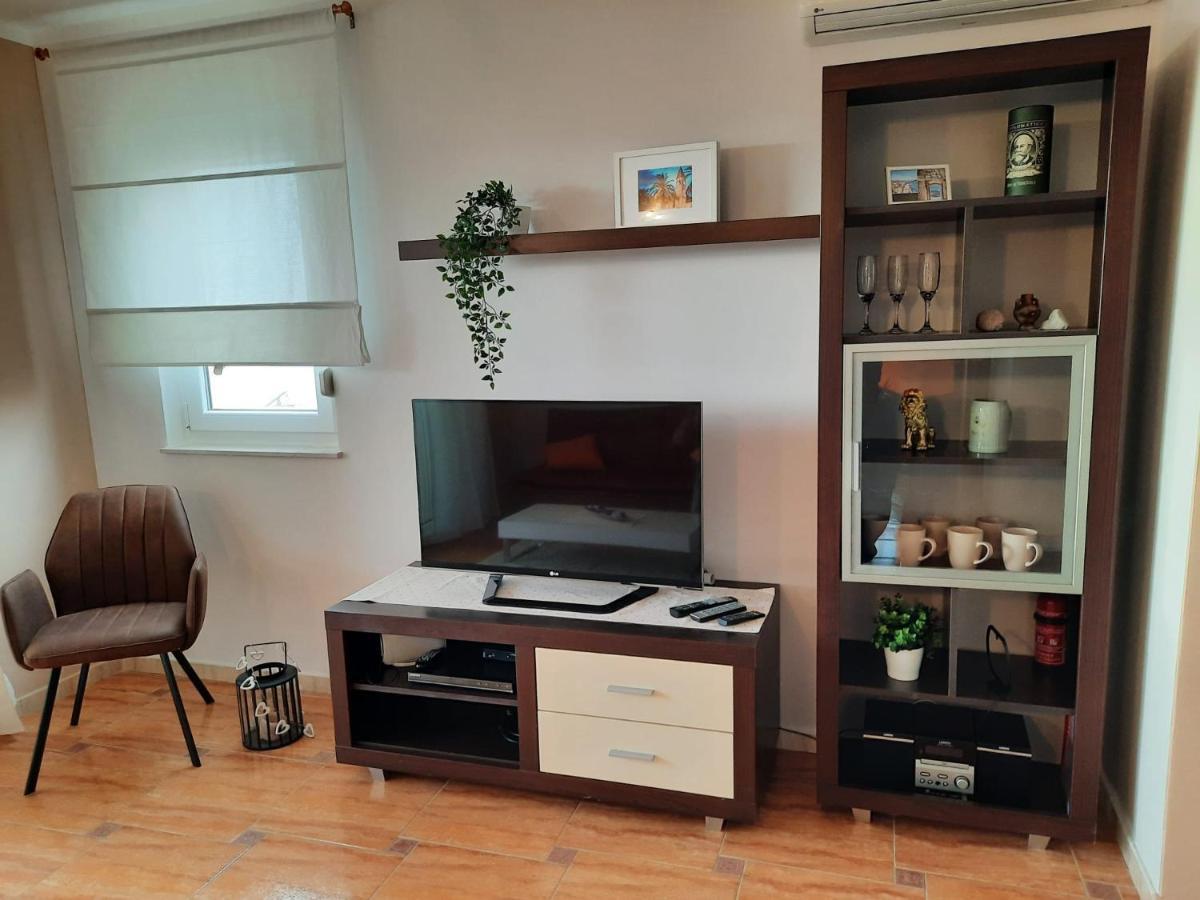 Villa Maja โตรกีร์ ภายนอก รูปภาพ