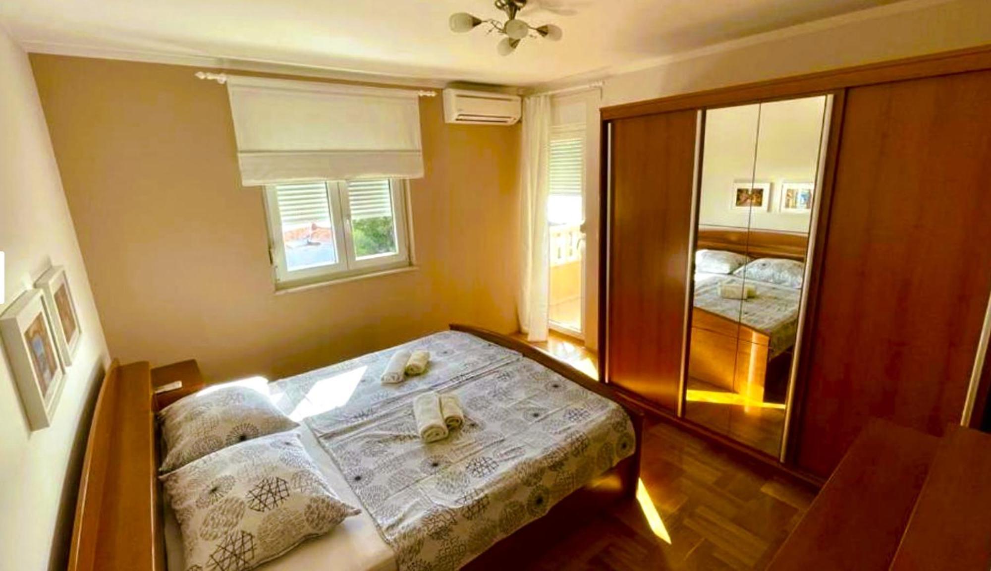 Villa Maja โตรกีร์ ภายนอก รูปภาพ
